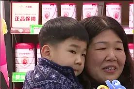 一岁宝宝能不能看电视？家长对此说法不一 育儿专家对此有建议