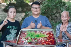 12元鲤鱼38元配菜，阿米做“豆花烤鱼”，边烤边吃，非常入味视频封面