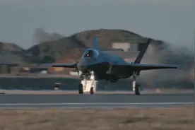 世界第一支全隐形战斗机空军：挪威高调展示F-35A战机视频封面