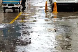 注意防范！洛阳发布暴雨黄色预警，局地降雨量可达100毫米视频封面