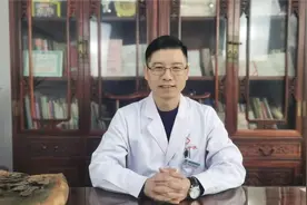 脸上的痘痘可以用红霉素软膏吗？红霉素软膏能解决脸上的痘痘吗？视频封面