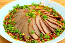 猪舌好吃但是难处理，川菜师傅手把手教你，这样做鲜香可口真好吃视频封面