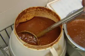 原味记忆：老北京炸酱面里的酱是精华，教你做出正宗的炸酱方法视频封面