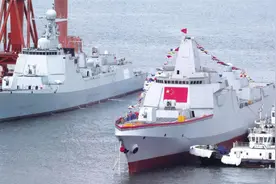军港不够用了，中国海军遇到大难题，网友：“基建狂魔”还怕这？视频封面