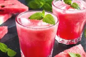 嘴巴里长溃疡，可以多吃这五大水果