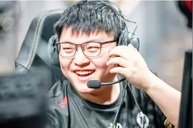 2019LPL季后赛比赛视频：RNG VS TES第三局视频封面
