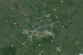 四川省自贡市的高铁站马上建成，盐、彩灯、恐龙等元素融入其中。视频封面