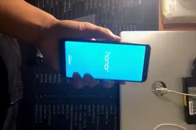 550元淘来的荣耀V10，麒麟970+22.5W超级快充，真香！视频封面