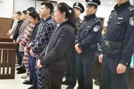 多名大学生利用京东白条漏洞套现，被判诈骗罪，该不该惋惜？视频封面