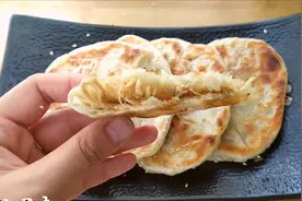 秘制香酥鸡丝肉饼，做法简单，香酥掉渣，外面10块钱一个都买不到