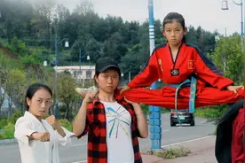 会功夫的美女就是帅，正义感满满视频封面
