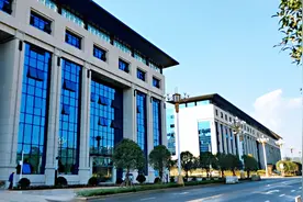建阳：南平市政府搬迁后，武夷新区建设步入快车道，一天一个样 视频封面