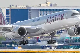 美国洛杉矶国际机场(LAX)拍摄二十多架次航班轰鸣声中起降视频封面