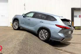 2020款丰田汉兰达Hybrid四驱性能怎么样？做个交叉轴测试就知道了