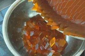 罗汉果菊花糕：一道摆摊超火的美味，卖6元1碗，在家做一锅才8块视频封面
