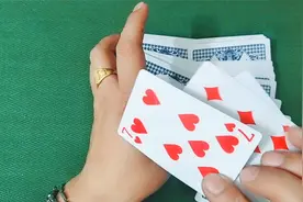 完全被洗乱的扑克牌，高手准确的猜出花色点数，想学习就进来