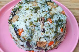 福建特色的紫菜焖饭，原来这样做才好吃，风味独特，百吃不厌视频封面