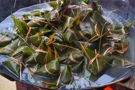 端午节，教你客家特色灰水粽做法，还教你怎么滤灰水，配方全分享视频封面