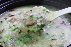 广式乳鸽香菇粥！健康又养胃，煮好一碗粥原来有这么多学问！视频封面