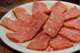 孩子爱吃午餐肉，在家做健康无添加，吃着放心，做法简单一看就会