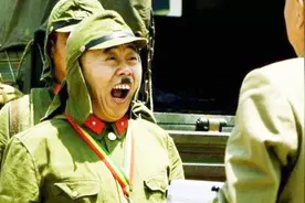 日本人鼻子下面会留一小撮胡子，他们为什么要留小胡子呢？