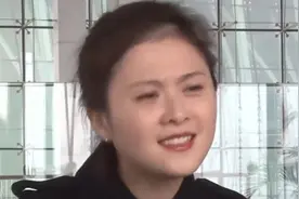 沈腾妻子王琦采访中透露，在小品今天的幸福中，两人曾多次争吵视频封面