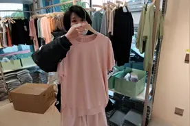 这套清凉睡衣你有吗？既能当居家服也能当瑜伽服，时髦又舒服