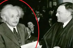 爱因斯坦在100年前预言过黑洞，还预言过中国，现已全部成真视频封面