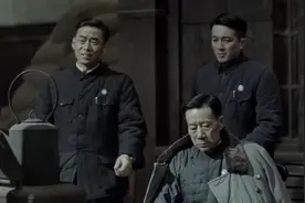 一九四二：八千万斤粮食救灾，蒋鼎文趁火打劫，竟想要走三千万视频封面