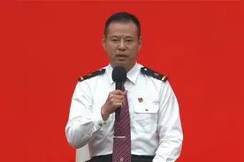 考取7本火车驾照竟然考不过科目二？薛军：提起这个有点不好意思视频封面