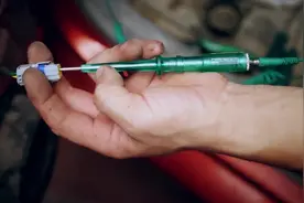 车窗不能升降了，这类问题不用换总成，原车件修复下还是很耐用的视频封面