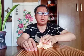 暑伏天气热该铺凉席啦！凉席上有灰尘和螨虫如何来清洁？教你一招视频封面