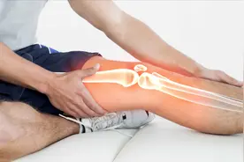 惊！青少年人群经常性腿疼、膝盖疼是骨癌的先兆？！视频封面