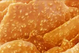 小白学做菜之做完蛋挞的蛋清怎么办？一招教你做嘎嘣脆的芝麻饼