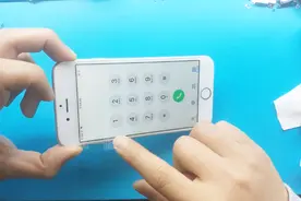 手机用久了屏幕周围发黄，问题很好解决，不要着急换个屏幕总成视频封面