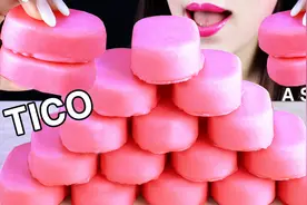 【Candys】解暑神器！酷热的夏天来一口草莓冰激凌真的太爽啦~视频封面