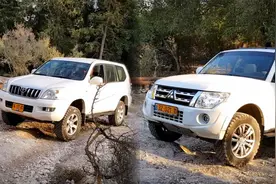 崎岖石头路越野，三菱帕杰罗和丰田普拉多，交叉轴打滑看出谁更强视频封面