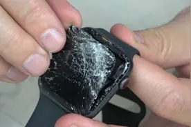 苹果手表内部什么样？Apple Watch拆解视频封面