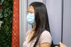 张老师及腰长发剪成“锁骨发”，优雅文艺范，同学们都说不认识了