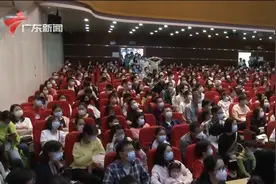 广东中考在即 校园开放日火爆 老师建议合适很重要视频封面