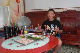 一条大草鱼配十几种香料，这种鱼生做法吃着爽，想吃在家就能做视频封面