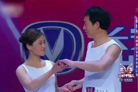 出彩：这两口子真厉害，年过半百学瑜伽，锻炼身体增进夫妻感情！视频封面