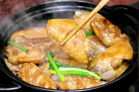 懒人版黑椒鸡翅的做法，鸡翅鲜香嫩滑，太好吃了