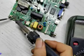 液晶电视不开机指示灯不亮的故障维修！这故障收多少维修费合理呢视频封面