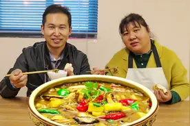 土豆炖粉条怎样做才好吃？技巧在这里，鲜香软糯，炖一盆都不够吃视频封面