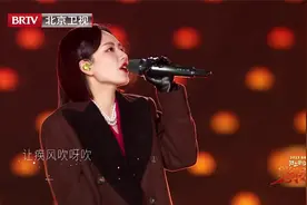 刘惜君献唱《漫步人生路》，歌声细腻优雅动听，一代人的回忆视频封面