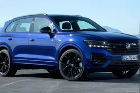 53万起售！配3.0T V6+8AT+全时四驱+空气悬挂，新款大众途锐亮相视频封面