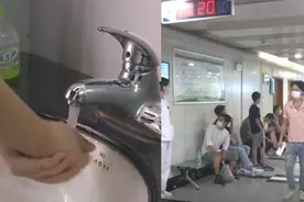 女子害怕得病，每天反复洗手60多次，专家：这样做可预防强迫症！视频封面