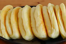 一碗面粉一碗水，教你发面饼新做法，夹肉夹菜都好吃，蓬松柔软视频封面
