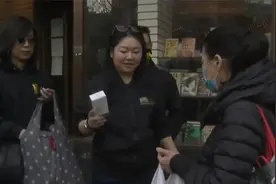 亚裔遇袭频发 纽约唐人街发放胡椒喷雾 每人都得像功夫大师视频封面